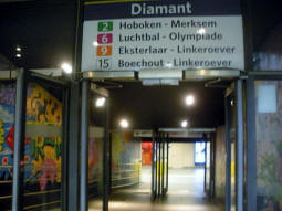 The entrance coming from Antwerpen-Centraal railway station. Behind the camera are escalators up to the main concourse, and to the left are escalators down I think to one of the railway station's island platforms
