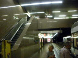 Looking up from the westbound platform