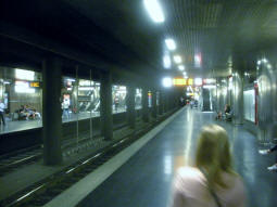 The south-eastbound island platform, with the northbound island platform to the left
