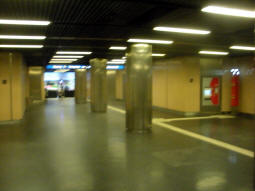 One of the two Stadtbahn station concourses