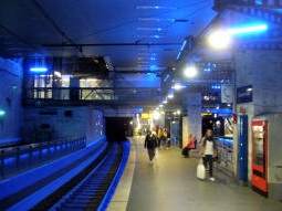 The platform for southbound stadtbahn services