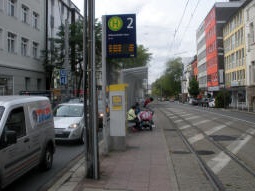 The eastbound platform, for trams to Germaniaplatz via Essen Hauptbahnhof