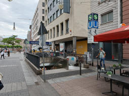 Schillerstra�e entrance