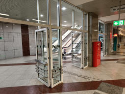 Exit from the northbound platform