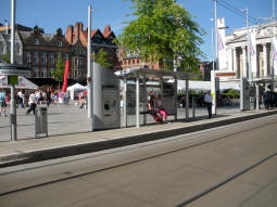 The platform for trams to Station Street