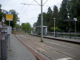 The platforms from by the one for trams to Charlois